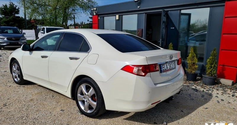 Honda Accord cena 43900 przebieg: 204000, rok produkcji 2011 z Rudnik nad Sanem małe 781